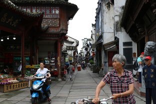 (英剧战火家园第一季百度网盘)战火家园第一季，家园之痛与人性光辉的交织
