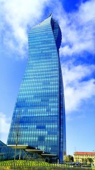 (阴阳师攻略app叫什么)阴阳师作为一款深受玩家喜爱的回合制卡牌游戏，其策略性与复杂性使得许多玩家在游戏过程中产生了诸多疑问。以下是根据攻略20235781补充的1101字原创文章，将从多个角度对阴阳师进行分析，并提出一些常见问题及其解答。