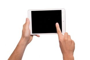 (电脑与plc的连接与通讯设置)PLC与电脑连接实战教程及深入分析