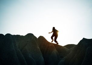 (一个男人要走多少路才能称为男人)男人走路的距离与健康，探索行走与生活质量的关联